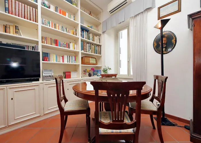 Your Cozy Place At The Vatican Apartament